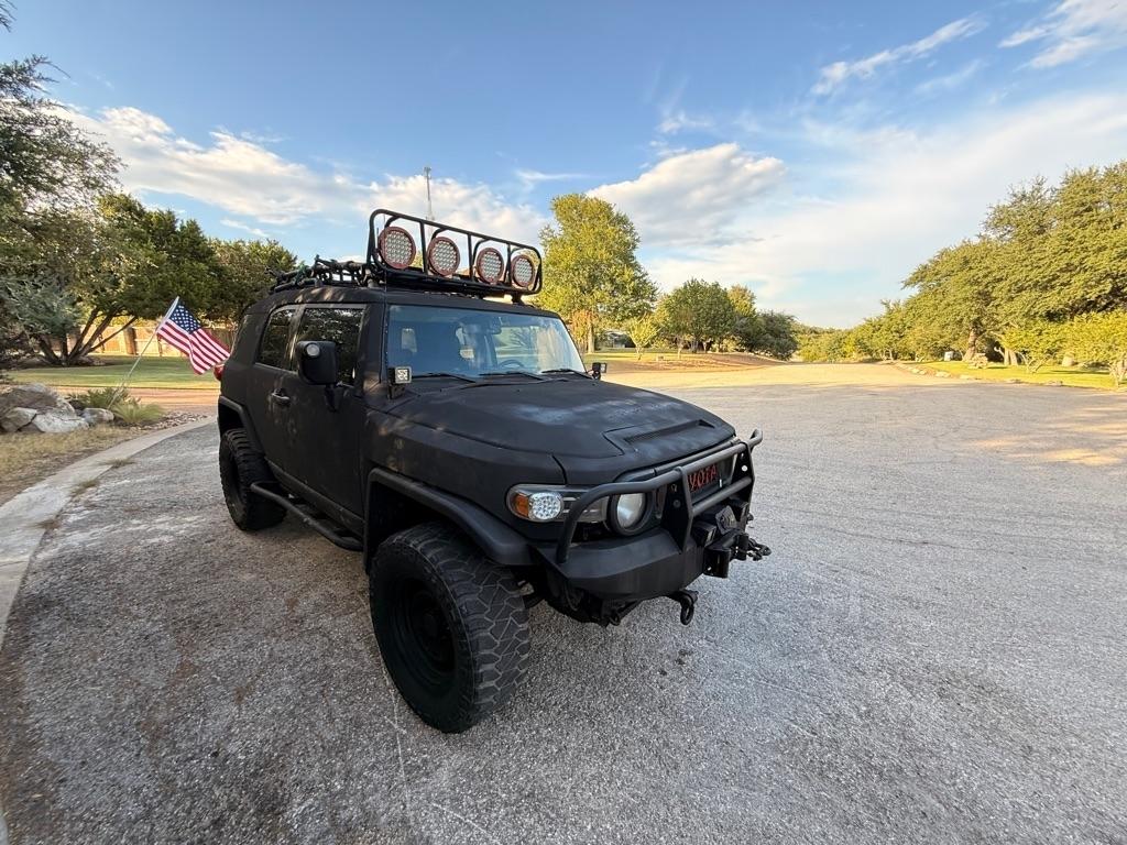 toyota fj cruiser 2010 JTEBU4BF5AK092956 image toyota fj cruiser 2010 JTEBU4BF5AK092956 image